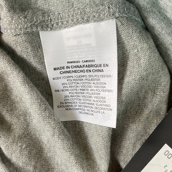 Nike Women Plus Capri Sweatpants Sportswear Jersey 2X Gray - Picture 3 of 5